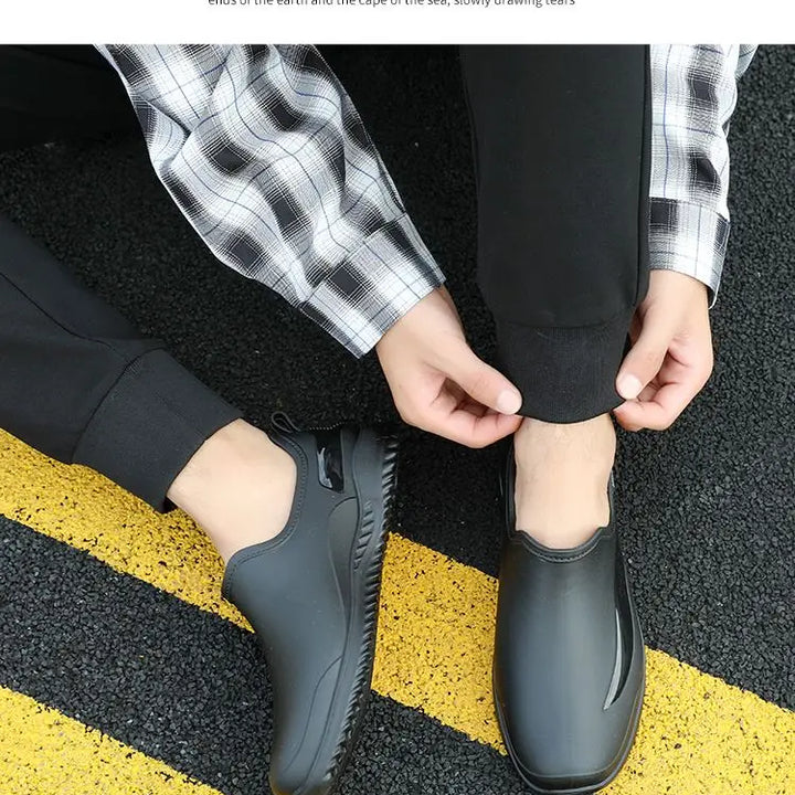 2024， New Fashionable Velvet Warm Rain Boots for Men, Waterproof, Non-slip, Wear-resistant, Short-tube Kitchen Work Rubber Shoes